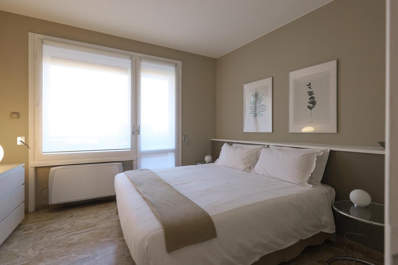 Contempora - Elvezia 8 - E51 Milano